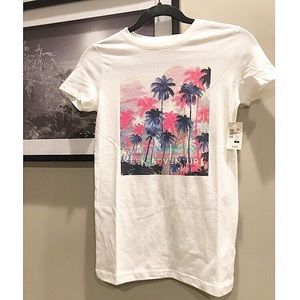 Woman’s Graphic Tee Shirt with Palm Trees